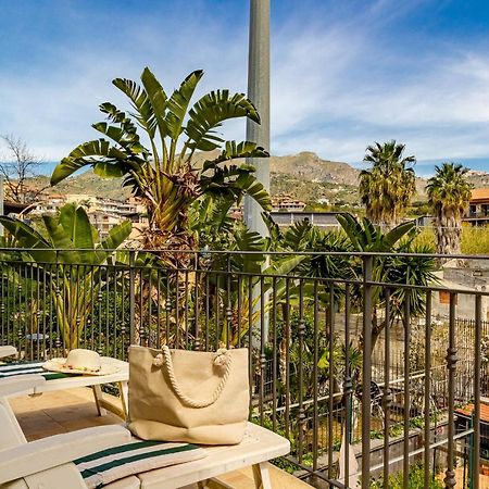 Villetta Desiderio Apartment Giardini Naxos Eksteriør billede