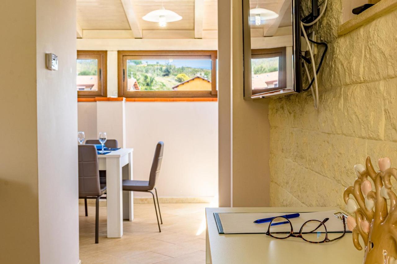 Villetta Desiderio Apartment Giardini Naxos Eksteriør billede