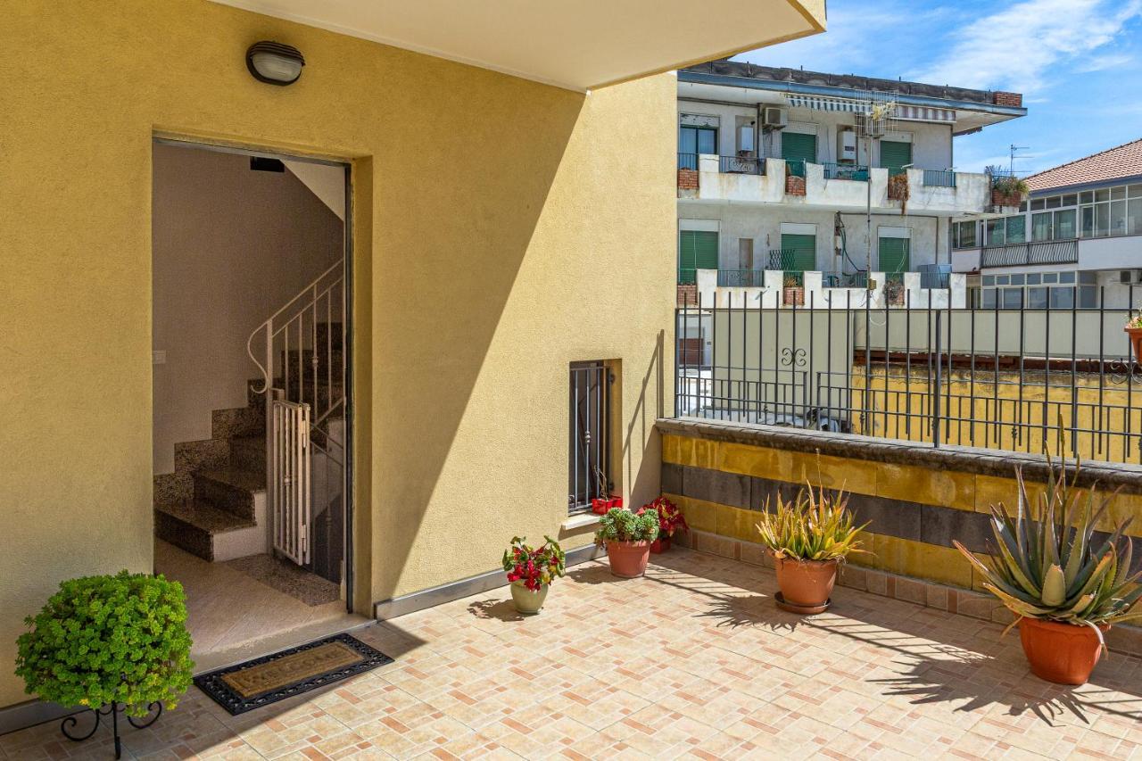 Villetta Desiderio Apartment Giardini Naxos Eksteriør billede